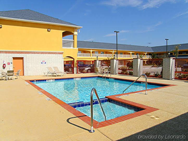 Scottish Inns & Suites Timber Creek, Houston, Tx Barker Съоръжения снимка