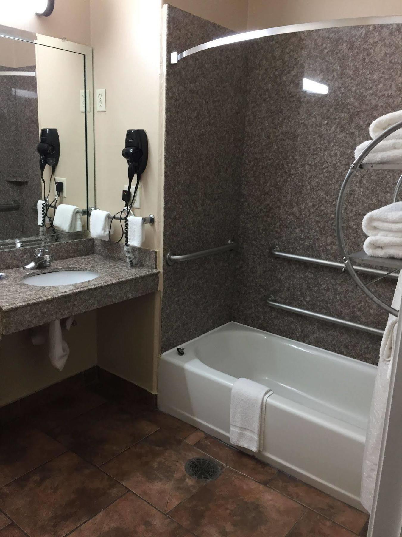 Scottish Inns & Suites Timber Creek, Houston, Tx Barker Екстериор снимка